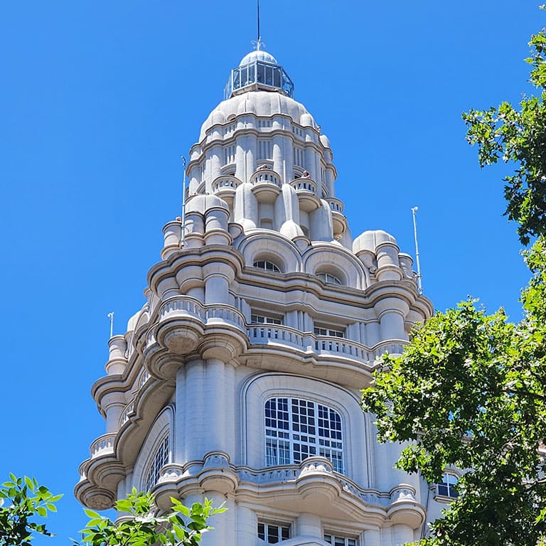 Buenos Aires — Still & Trail